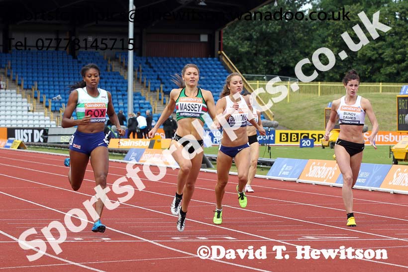 Kelly Massey (Sale) wins from Shana Cox (Woodford Green) and 3rd Emily Diamond (Bristol and West) 400 metres, 2014 Sainsbury's British Championships. Photo: David T. Hewitson/Sports for All Pics